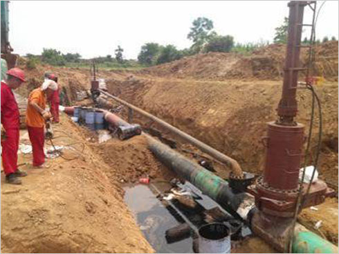 Crude oil pipeline plugging relocate project